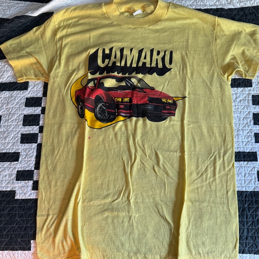 Yellow Camaro Vintage t shirt size XL